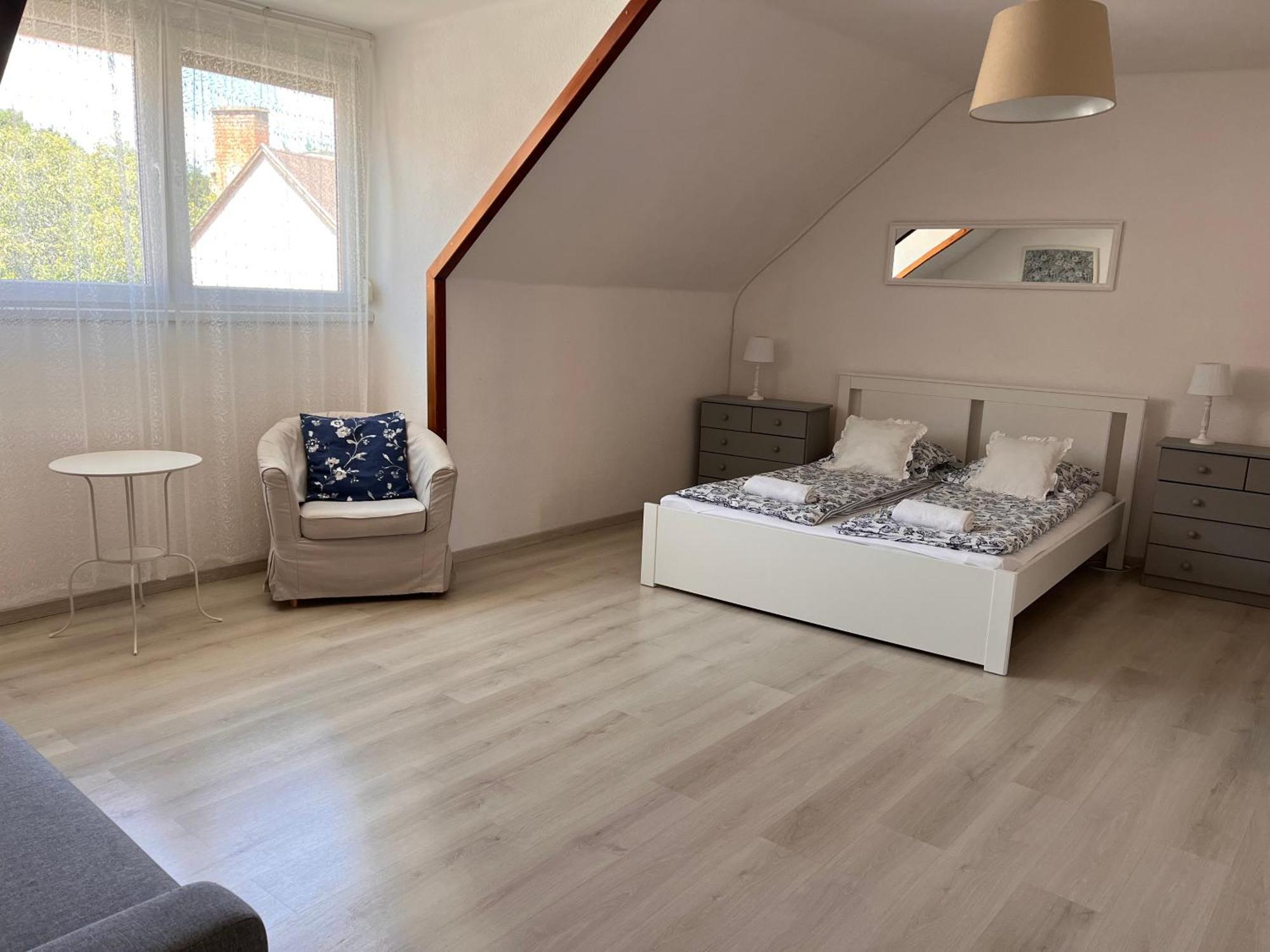 Pacsirta Apartman Grand 埃格尔 外观 照片